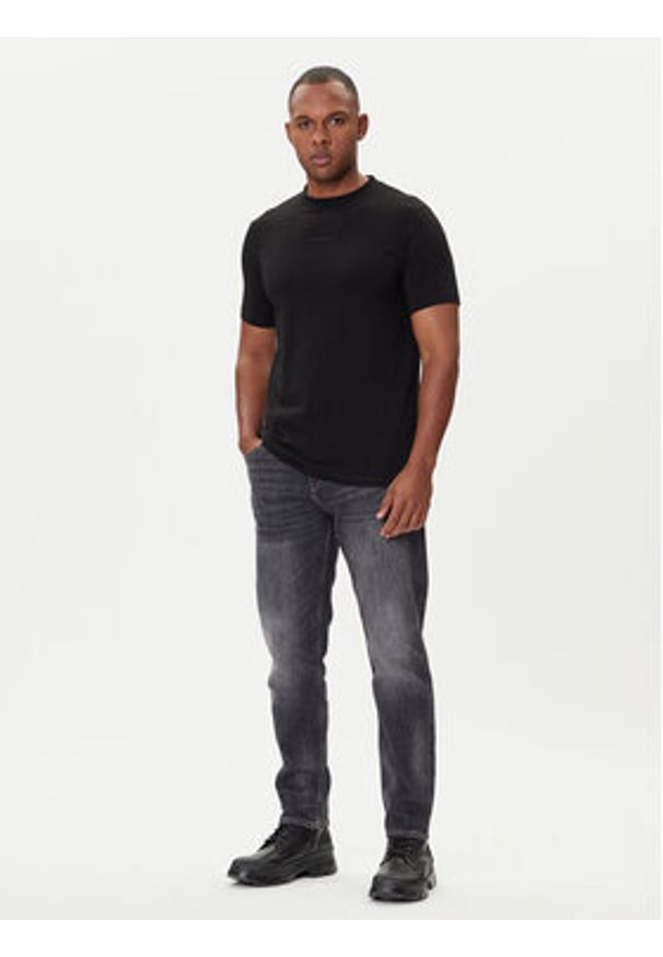Karl Lagerfeld - KARL LAGERFELD T-Shirt 755051 554235 Czarny Regular Fit. Typ kołnierza: dekolt w karo. Kolor: czarny. Materiał: bawełna