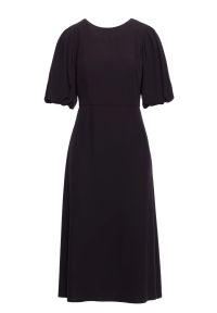 Stylove - Elegancka sukienka koktajlowa z bufiastymi rękawami czarna. Okazja: na wesele, na ślub cywilny, na imprezę. Kolor: czarny. Materiał: materiał, elastan. Długość rękawa: krótki rękaw. Sezon: lato. Typ sukienki: rozkloszowane. Styl: wizytowy, elegancki. Długość: midi #4