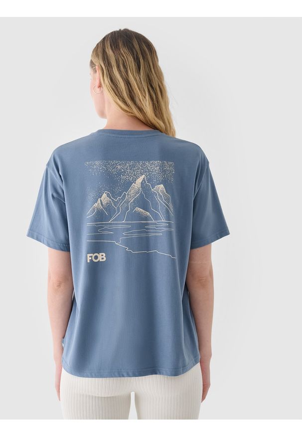 4f - 4F T-shirt regular z nadrukiem damski - granatowy XXL. Okazja: na co dzień. Kolor: niebieski. Materiał: skóra, jersey, dzianina, bawełna, materiał. Długość rękawa: krótki rękaw. Długość: krótkie. Wzór: nadruk. Styl: sportowy, klasyczny, casual