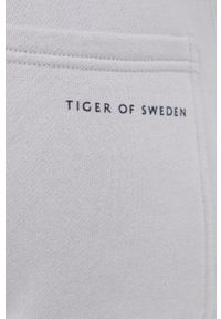 TIGER OF SWEDEN - Tiger Of Sweden Spodnie bawełniane męskie kolor szary gładkie. Kolor: szary. Materiał: bawełna. Wzór: gładki