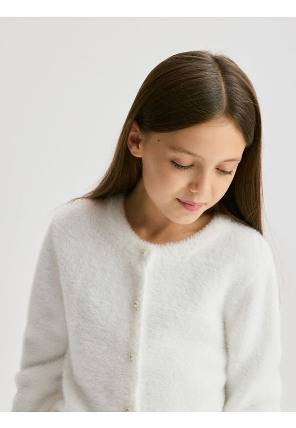 Reserved - Kardigan z ozdobnymi guzikami - złamana biel. Materiał: dzianina