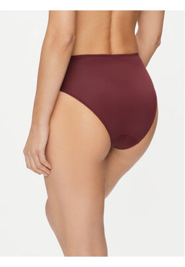 Hunkemöller Figi klasyczne z wysokim stanem Diva Rio H 203491 Bordowy. Stan: podwyższony. Kolor: czerwony. Materiał: syntetyk
