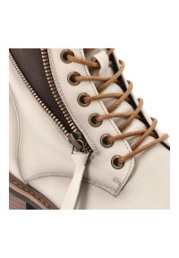 Beżowe Botki Vinceza Stylowe Buty Damskie. Okazja: na spacer, na co dzień. Zapięcie: sznurówki. Kolor: beżowy. Materiał: materiał. Obcas: na obcasie. Styl: elegancki. Wysokość obcasa: średni #2