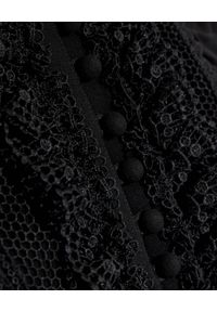 SELF PORTRAIT - Czarna sukienka mini z krepy. Kolor: czarny. Materiał: koronka. Wzór: aplikacja, koronka. Długość: mini