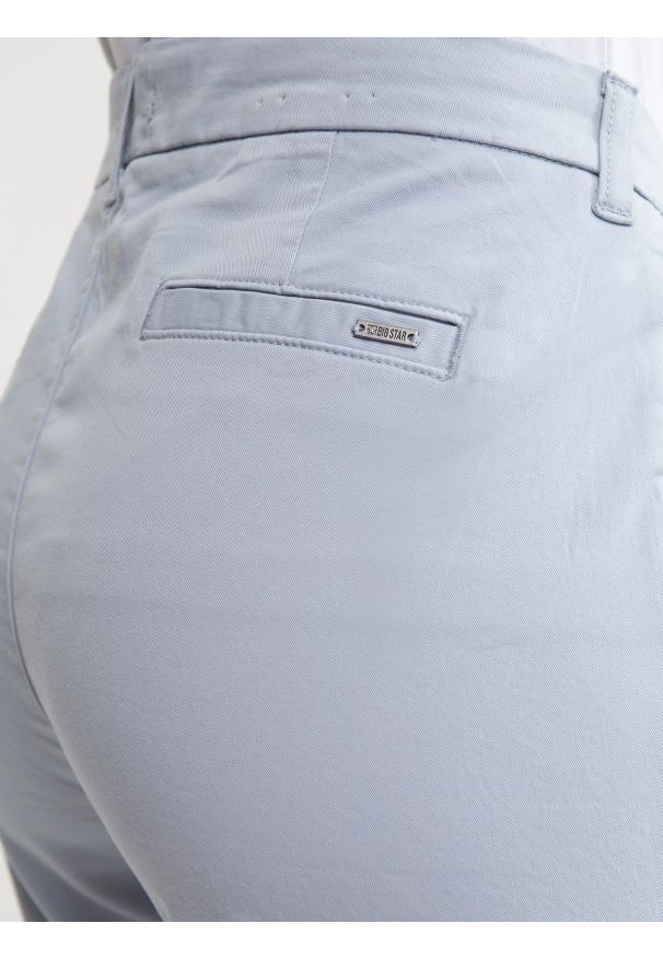 Big-Star - Spodnie damskie chinosy slim niebieskie Riana 400. Okazja: na co dzień. Kolor: niebieski. Materiał: bawełna, materiał, skóra. Styl: klasyczny, elegancki, casual