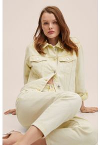 mango - Mango kurtka jeansowa Mom80 damska kolor żółty przejściowa. Okazja: na co dzień. Kolor: żółty. Materiał: jeans. Styl: casual