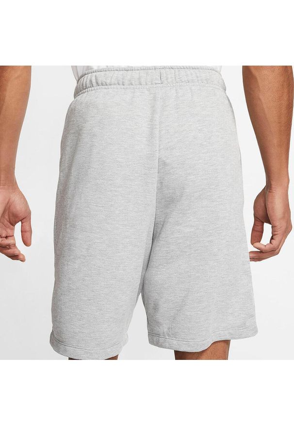 Spodenki Męskie Nike Dri-fit. Kolor: szary. Technologia: Dri-Fit (Nike). Długość: krótkie. Sezon: lato