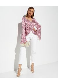 CAROLINE CONSTAS - Jedwabna różowa bluzka Romy. Kolor: różowy, wielokolorowy, fioletowy. Materiał: jedwab. Długość rękawa: długi rękaw. Długość: długie. Wzór: aplikacja, kwiaty. Styl: elegancki #6