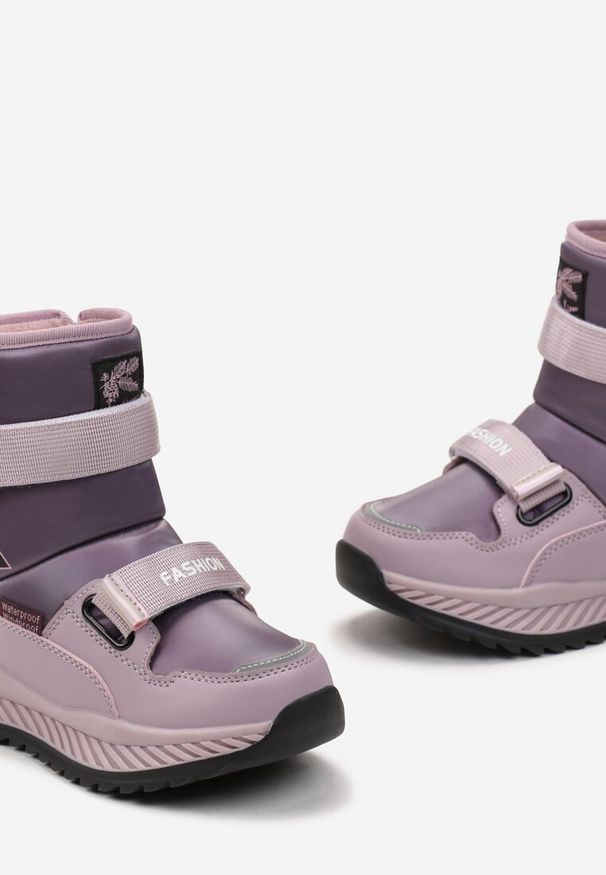 Born2be - Różowo-Fioletowe Śniegowce na Rzepy z Odblaskami Winelith. Okazja: na co dzień. Zapięcie: rzepy. Kolor: różowy. Sezon: zima. Styl: casual