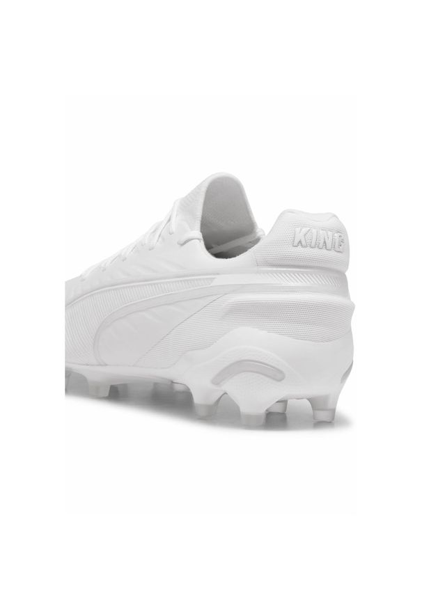 Puma - Buty piłkarskie unisex PUMA KING ULTIMATE FG/AG. Kolor: biały, wielokolorowy, szary. Sport: piłka nożna