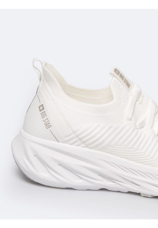 Big-Star - Sneakersy damskie lekkie białe RR274A600 101. Okazja: na co dzień. Zapięcie: bez zapięcia. Kolor: biały. Materiał: tkanina