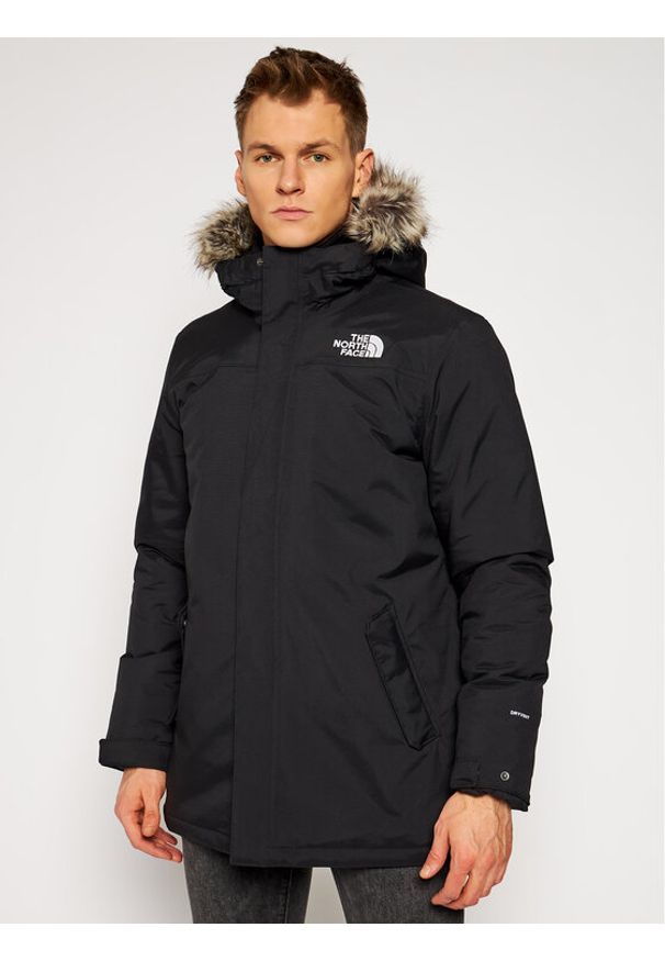 The North Face Kurtka zimowa Zaneck NF0A4M8H Czarny Regular Fit. Kolor: czarny. Materiał: syntetyk. Sezon: zima