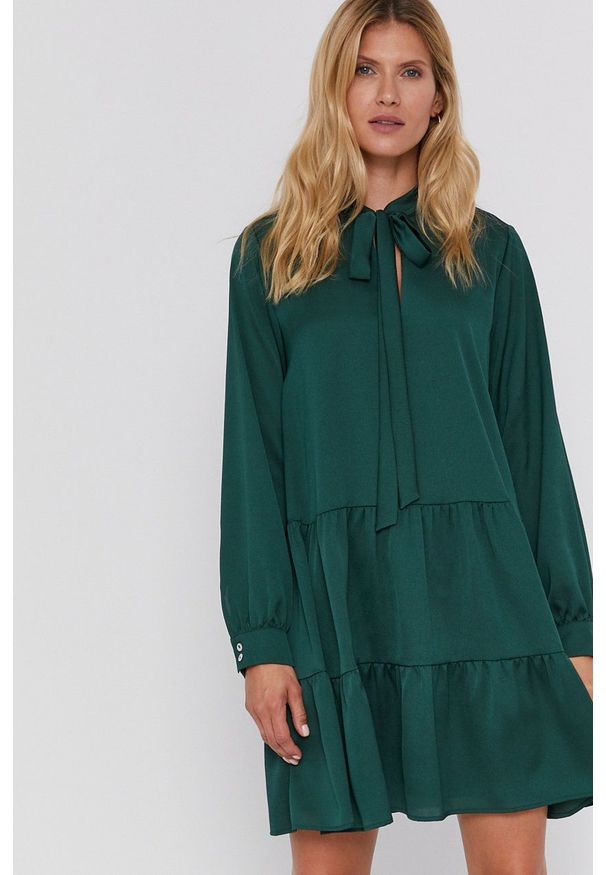Marella - Sukienka Affix. Kolor: zielony. Materiał: tkanina. Długość rękawa: długi rękaw