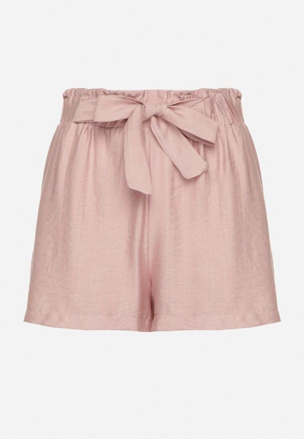 Born2be - Różowe Wiskozowe Szorty w Stylu Paper Bag z Paskiem Saramora. Okazja: na spacer, na co dzień. Kolor: różowy. Materiał: wiskoza. Sezon: lato. Styl: elegancki, casual