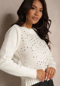 Renee - Jasnobeżowy Casualowy Sweter z Bawełną i Cekinami Savintha. Okazja: na co dzień. Kolor: beżowy. Materiał: bawełna. Wzór: aplikacja. Styl: casual #3
