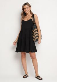 Born2be - Czarna Rozkloszowana Sukienka z Bawełny na Ramiączkach z Falbanami Lilivane. Okazja: na spacer, na co dzień. Kolor: czarny. Materiał: bawełna. Długość rękawa: na ramiączkach. Sezon: wiosna, lato. Typ sukienki: proste. Styl: casual #2