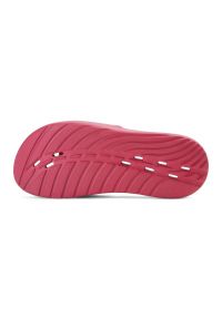 Klapki basenowe damskie Speedo Slide. Kolor: biały, czerwony, wielokolorowy. Styl: sportowy