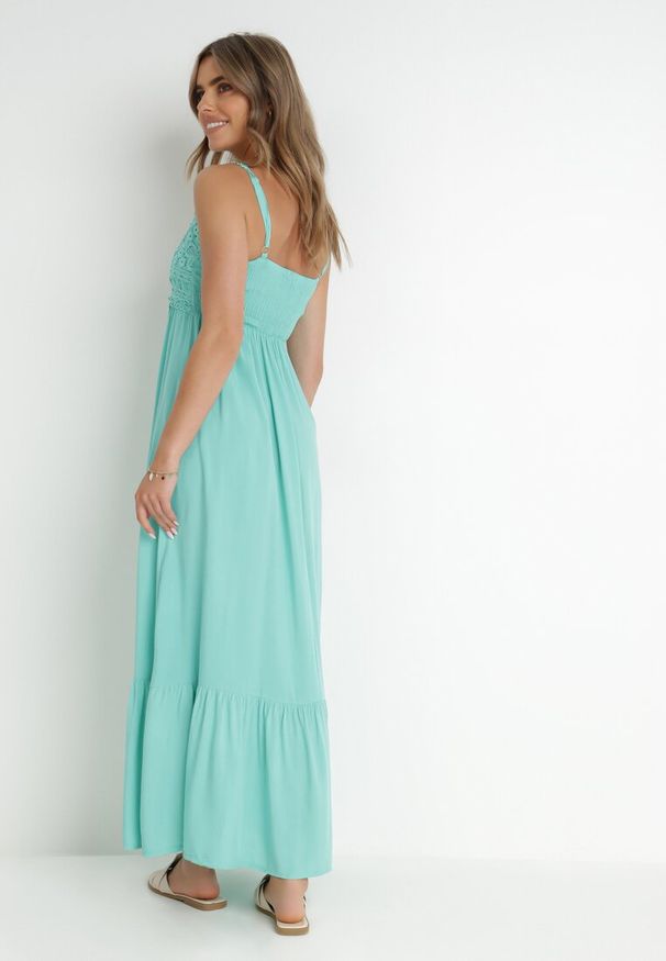 Born2be - Miętowa Sukienka Stheuse. Okazja: na randkę. Kolor: miętowy. Materiał: koronka, tkanina. Długość rękawa: na ramiączkach. Wzór: aplikacja, koronka, gładki. Typ sukienki: trapezowe. Styl: elegancki. Długość: maxi