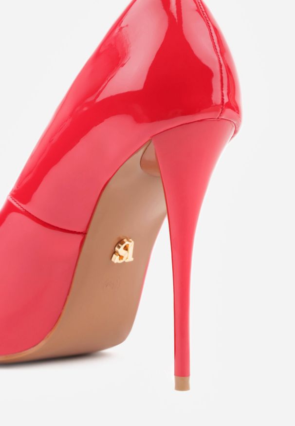 Born2be - Czerwone Klasyczne Szpilki VICES z Lakierowanym Połyskiem Divenia. Okazja: na wesele, na co dzień, na randkę, na ślub cywilny. Kolor: czerwony. Materiał: lakier. Obcas: na szpilce. Styl: klasyczny