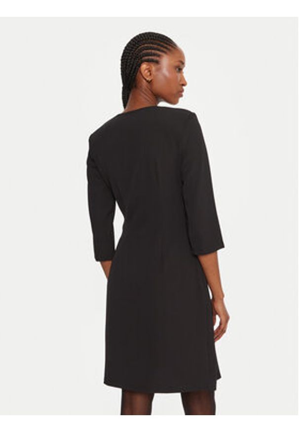 Rinascimento Sukienka koktajlowa CFC0020095002 Czarny Regular Fit. Kolor: czarny. Materiał: syntetyk. Styl: wizytowy