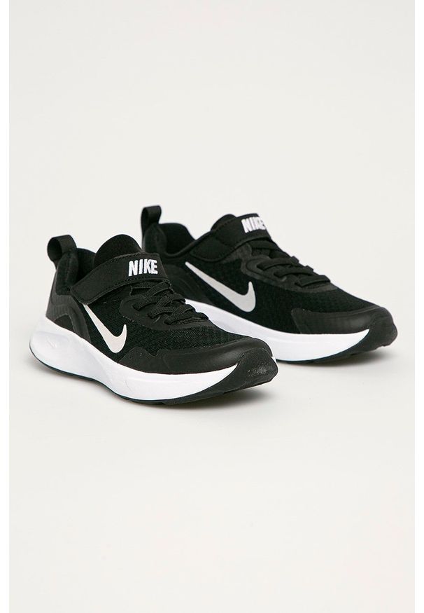 Nike Kids buty dziecięce kolor czarny. Zapięcie: rzepy. Kolor: czarny. Materiał: guma