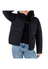 Kurtka Champion Polyfilled 116873-KK001 - czarna. Kolor: czarny. Materiał: poliester, syntetyk, materiał. Wzór: aplikacja. Sezon: zima. Styl: klasyczny #1