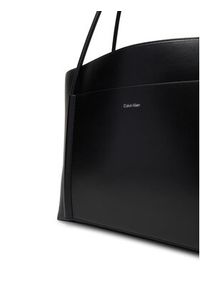 Calvin Klein Torebka Ck Linn Large Shopper K60K613109 Czarny. Kolor: czarny. Materiał: skórzane