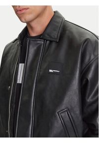 Karl Lagerfeld Jeans Kurtka z imitacji skóry A3M15035 Czarny Regular Fit. Kolor: czarny. Materiał: skóra #2