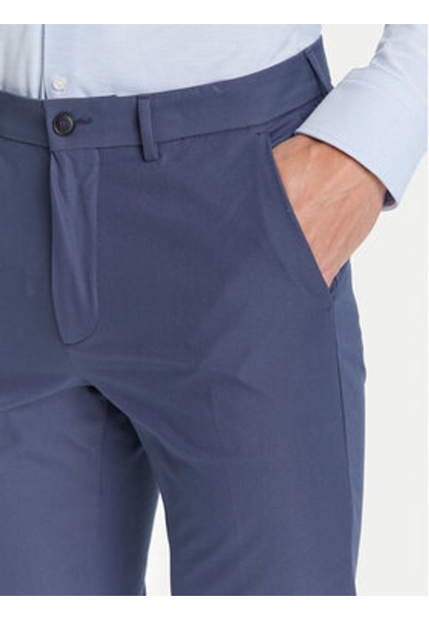 BOSS Chinosy P-Kaiton1 50543945 Błękitny Slim Fit. Kolor: niebieski. Materiał: bawełna