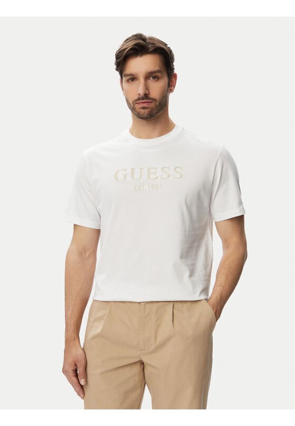 Guess T-Shirt 182676 Biały Classic Fit. Kolor: biały