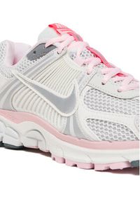 Nike Sneakersy Zoom Vomero 5 FN3695 001 Szary. Kolor: szary. Materiał: skóra. Model: Nike Zoom #2