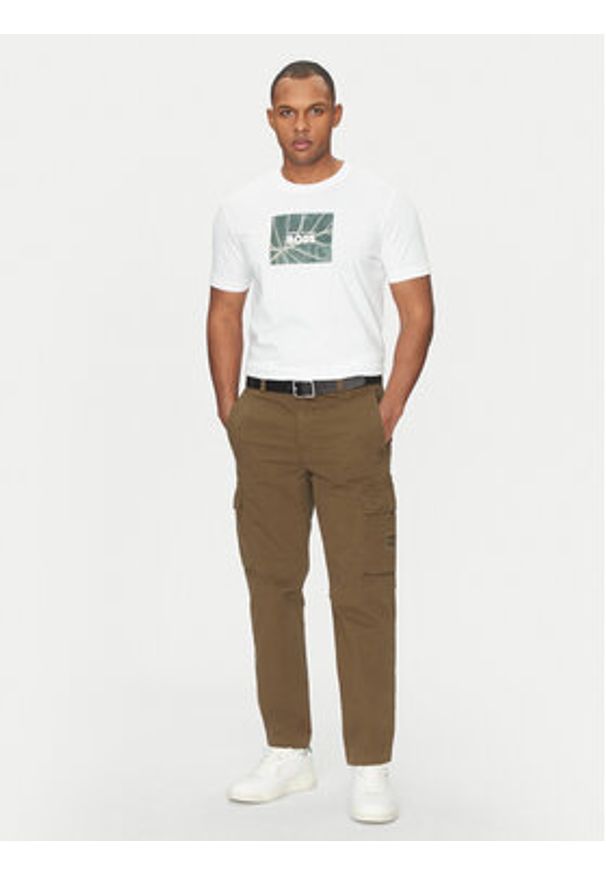 BOSS Spodnie materiałowe Sisla-8 50530599 Khaki Regular Fit. Kolor: brązowy. Materiał: bawełna