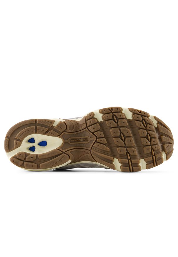 Buty unisex New Balance U5307VI – szare. Kolor: szary. Materiał: zamsz, syntetyk, materiał. Szerokość cholewki: normalna. Sezon: lato. Sport: turystyka piesza