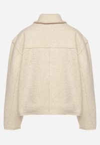 Born2be - Beżowa Pudełkowa Kurtka z Kołnierzykiem i Kieszeniami o Krótkim Fasonie Neliella. Okazja: na co dzień. Kolor: beżowy. Materiał: jeans. Długość: krótkie. Styl: casual, elegancki #2