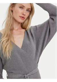 Vero Moda Sukienka dzianinowa 10269251 Szary Regular Fit. Kolor: szary. Materiał: syntetyk #3
