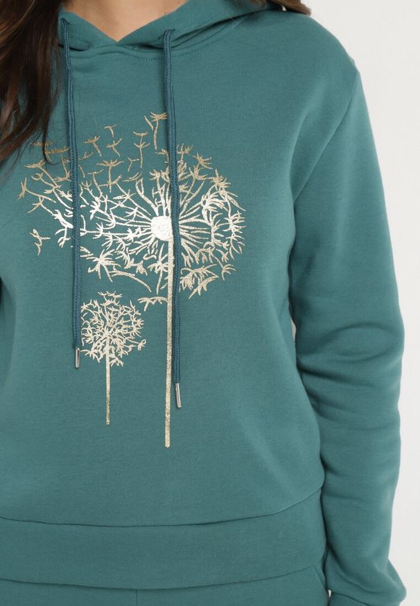 Born2be - Zielony Bawełniany Komplet Dresowy Ocieplany Bluza i Spodnie Sevizelle. Kolor: zielony. Materiał: dresówka, bawełna. Wzór: aplikacja, nadruk