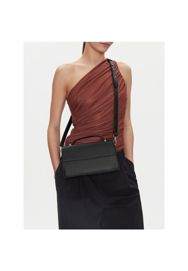 Torebka DeeZee. Kolor: czarny