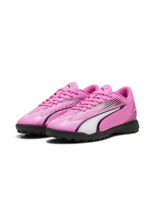 Buty piłkarskie dla dzieci Puma Ultra Play. Zapięcie: sznurówki. Kolor: biały, czarny, różowy, wielokolorowy. Materiał: materiał, syntetyk. Szerokość cholewki: normalna. Sport: piłka nożna