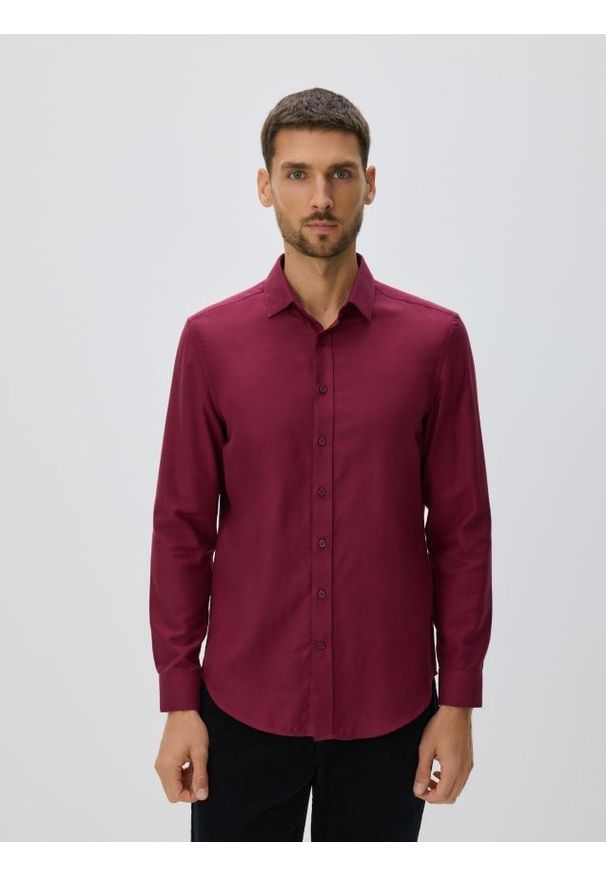 Reserved - Koszula slim z bawełny egipskiej - bordowy. Kolor: czerwony. Materiał: bawełna