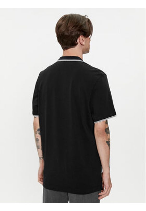 Wrangler Polo 112350404 Czarny Regular Fit. Typ kołnierza: polo. Kolor: czarny. Materiał: bawełna
