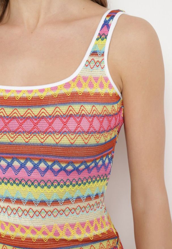 Born2be - Różowo-Pomarańczowa Dopasowana Sukienka Midi na Ramiączkach z Elastycznej Dzianiny Dempnia. Kolor: różowy. Materiał: dzianina. Długość rękawa: na ramiączkach. Długość: midi