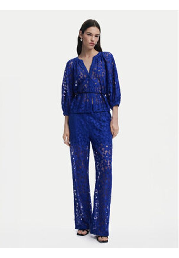 Desigual Bluzka 25SWBW24 Niebieski Regular Fit. Kolor: niebieski. Materiał: syntetyk