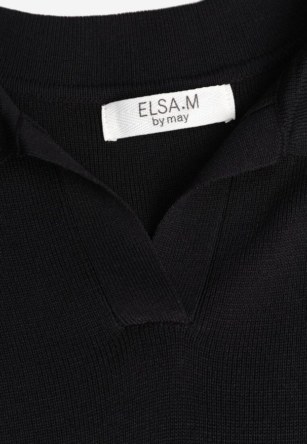 Born2be - Czarna Wiskozowa Bluzka Sweterkowa z Usztywnionymi Ramionami i Kołnierzykiem Katano. Okazja: na co dzień. Kolor: czarny. Materiał: wiskoza. Wzór: aplikacja. Styl: elegancki, klasyczny, casual