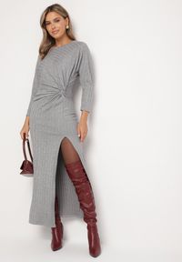 Born2be - Szara Sukienka z Wiskozą Ozdobiona Wiązaniem i Metaliczną Nicią Ellinira. Okazja: na co dzień. Kolor: szary. Materiał: wiskoza. Wzór: aplikacja. Typ sukienki: proste. Styl: casual, elegancki #1