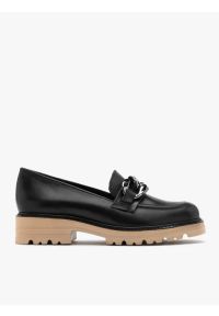 Ryłko - Czarne mokasyny z ozdobnym łańcuchem. Nosek buta: okrągły. Kolor: czarny. Materiał: skóra. Styl: street #1
