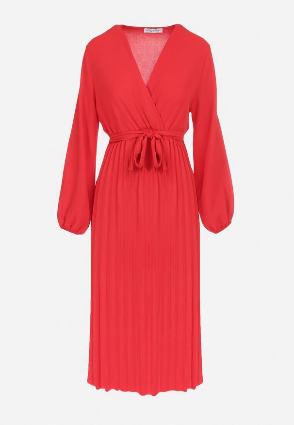 Born2be - Czerwona Sukienka Mesyre. Okazja: na randkę, do pracy. Typ kołnierza: dekolt w kształcie V. Kolor: czerwony. Materiał: materiał. Typ sukienki: kopertowe, plisowane. Długość: midi