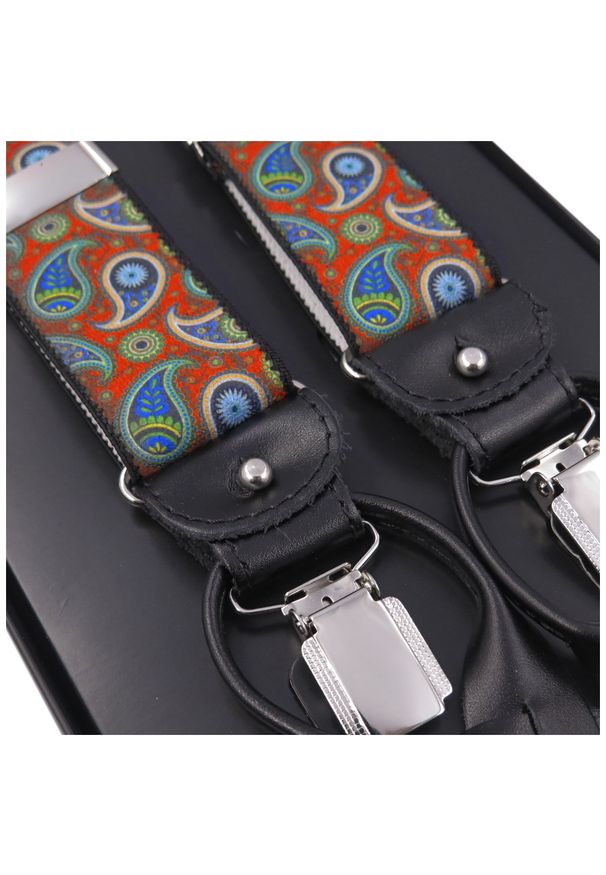 Modini - Czerwono-zielone szelki na guziki i żabki - paisley G42. Kolor: zielony, wielokolorowy, czerwony. Materiał: skóra, guma. Wzór: paisley