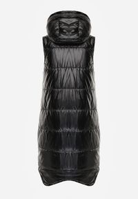 Renee - Czarna Kamizelka o Długim Kroju Wykończona Imitacją Kieszeni i Kapturem Mavaline. Okazja: na spacer, na co dzień. Kolor: czarny. Materiał: bawełna, jeans. Długość: długie. Styl: casual #7