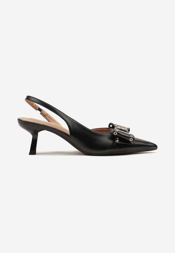 Renee - Czarne Sandały Slingback na Kaczuszce Zdobione Kokardą z Nitami Rizonna. Okazja: na co dzień. Kolor: czarny. Wzór: aplikacja. Obcas: na szpilce. Styl: elegancki, casual, klasyczny. Wysokość obcasa: średni