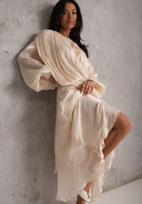 Renee - Jasnobeżowa Rozkloszowana Sukienka Wieczorowa z Szyfonowej Tkaniny Amanna. Kolor: beżowy. Materiał: szyfon, tkanina. Wzór: aplikacja. Typ sukienki: rozkloszowane. Styl: wizytowy #6